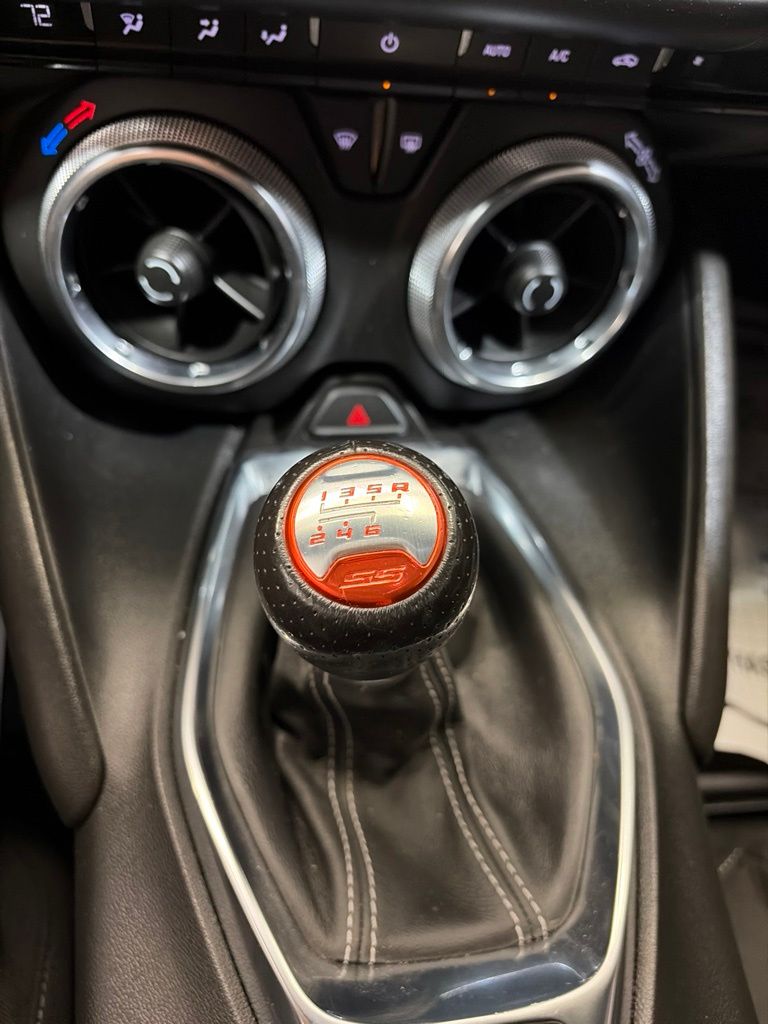 2021 Chevrolet Camaro 1SS - Photo 25