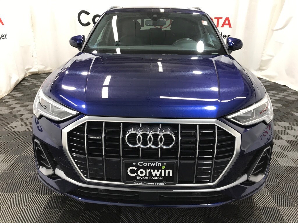 2024 Audi Q3 S line Premium photo 2