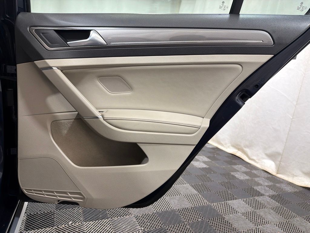 2017 Volkswagen Golf Alltrack 12