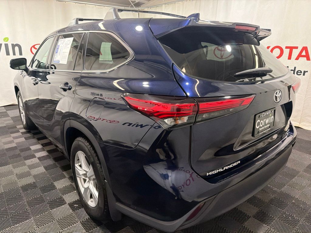 2020 Toyota Highlander 4