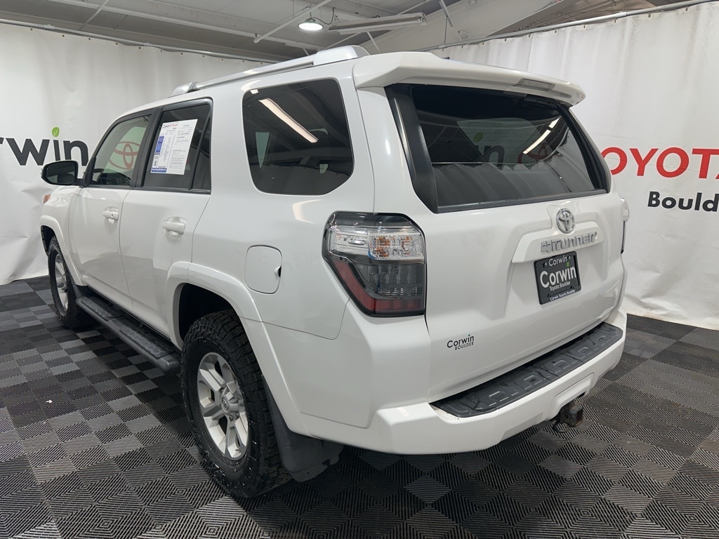 2018 Toyota 4Runner SR5 Premium photo 4