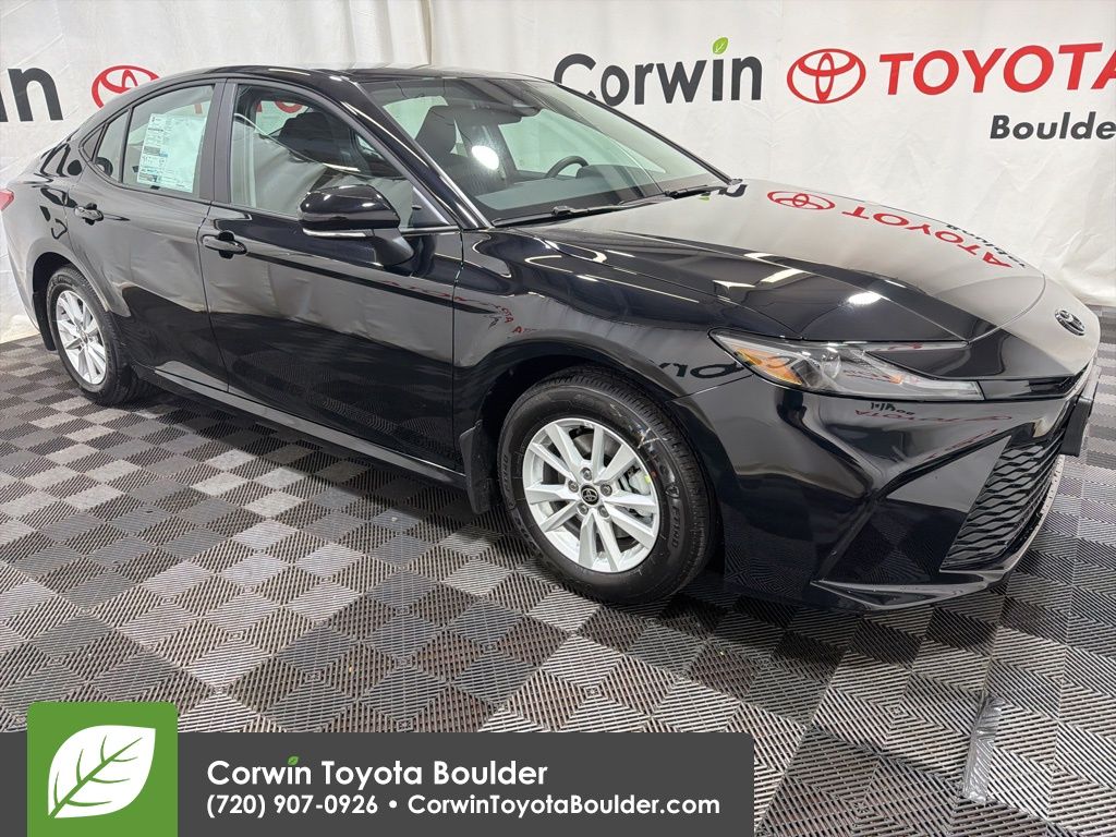 2026 Toyota Camry LE's photo