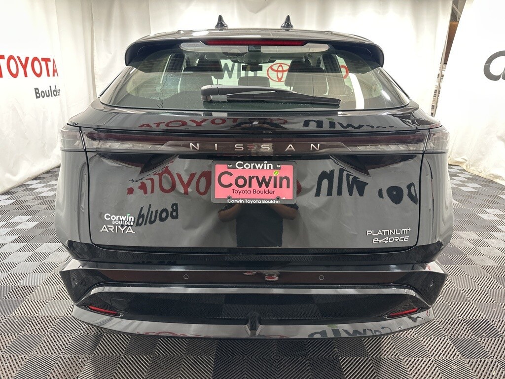 2023 Nissan ARIYA Platinum e-4ORCE photo 4