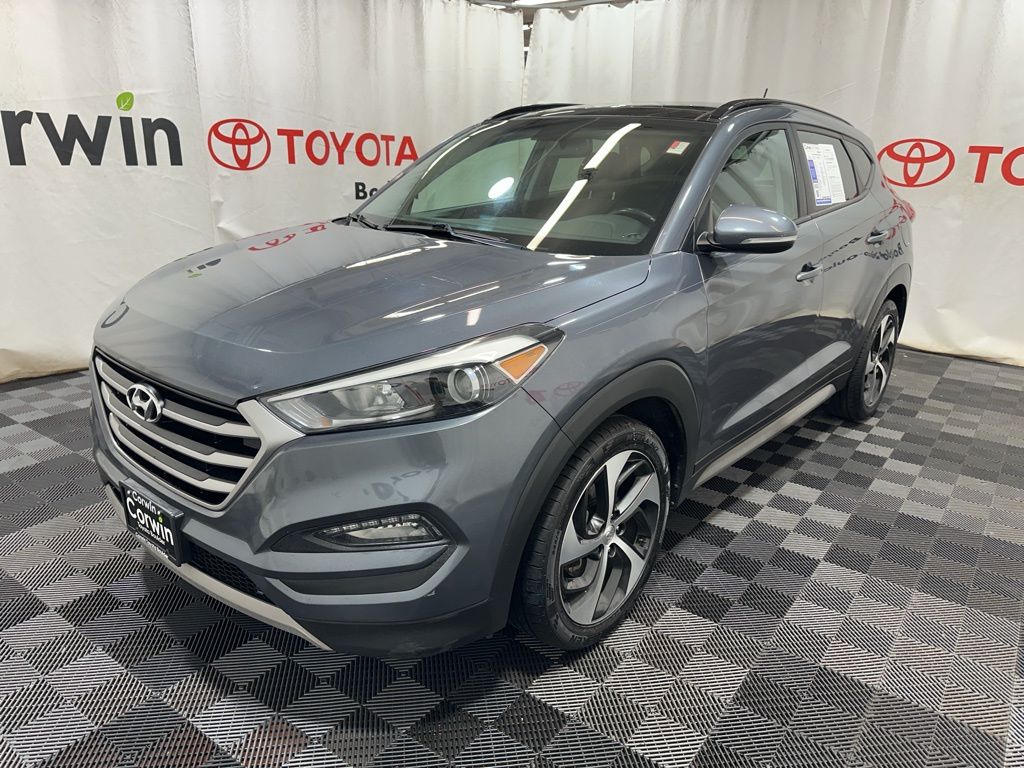 2017 Hyundai Tucson Value photo 3