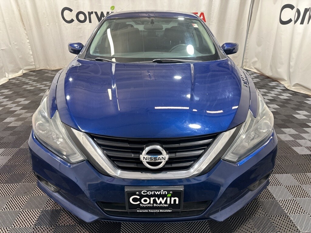 2018 Nissan Altima 2.5 SR photo 2