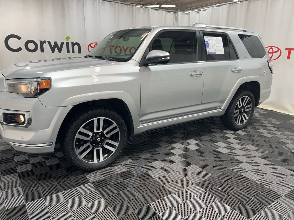 2020 Toyota 4Runner Limited photo 2