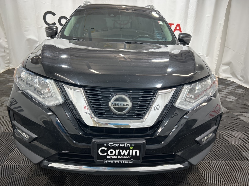 Used 2018 Nissan Rogue SL with VIN 5N1AT2MT2JC800922 for sale in Boulder, CO