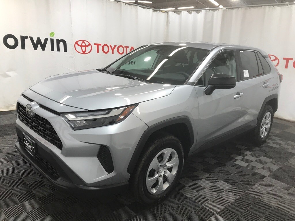 2025 Toyota RAV4 LE photo 3
