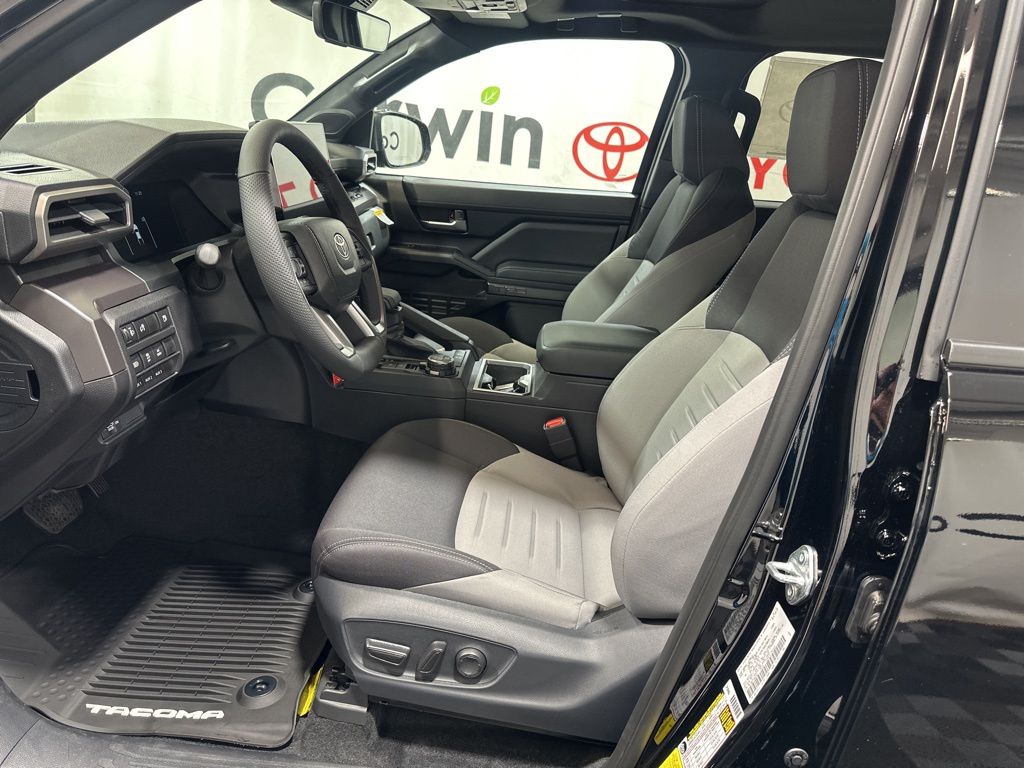 2025 Toyota Tacoma TRD Off Road - Photo 23