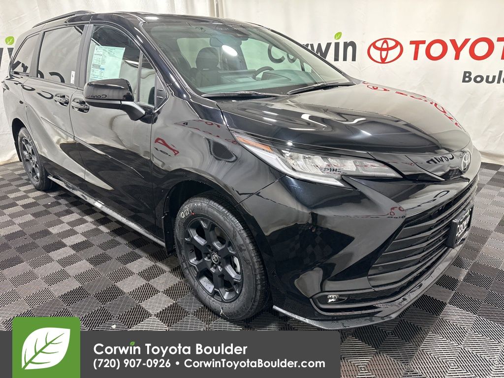 2026 Toyota Sienna Woodland Edition's photo