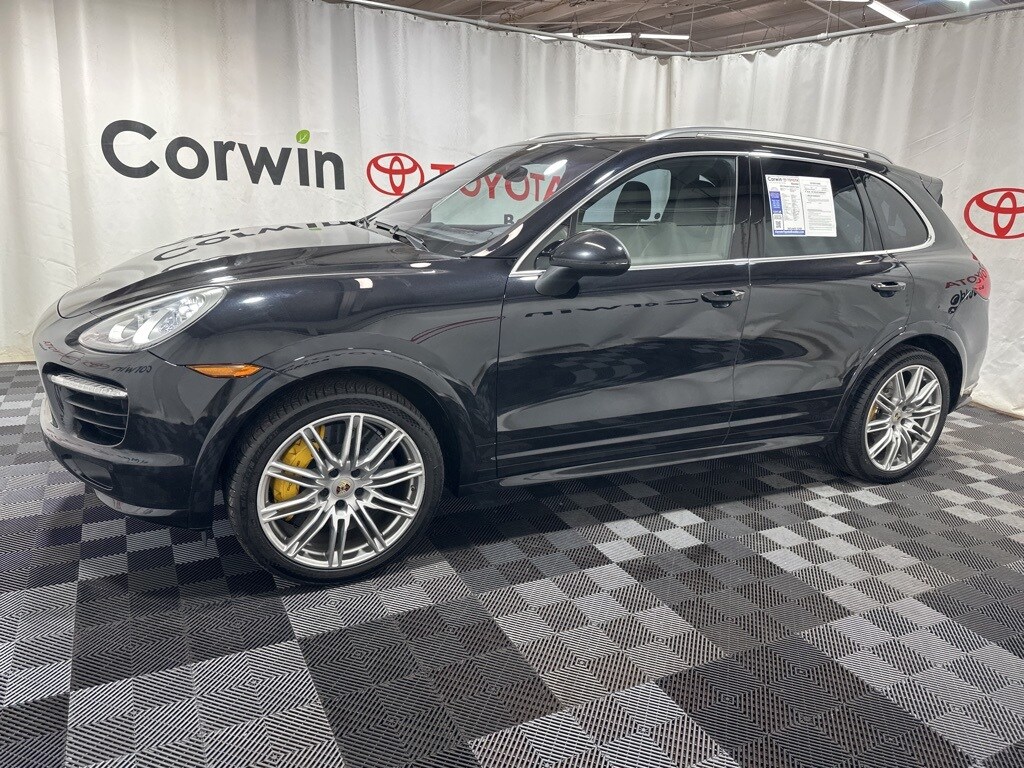 2012 Porsche Cayenne Turbo photo 4