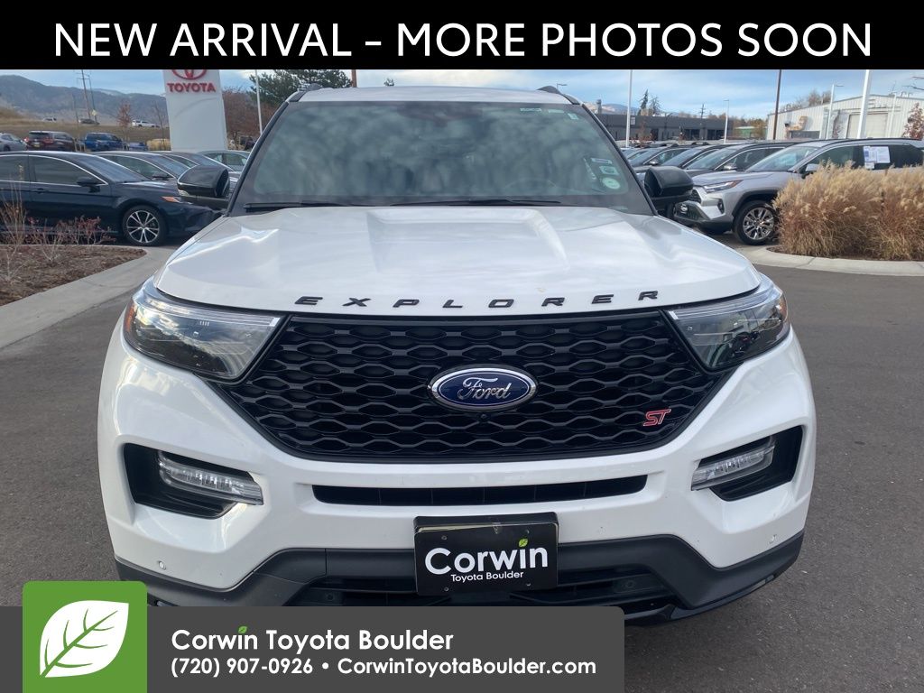 2021 Ford Explorer ST photo 2