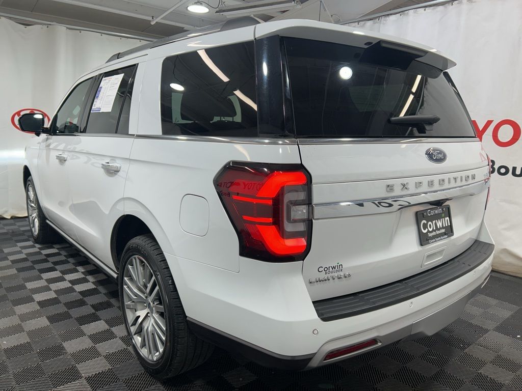 2023 Ford Expedition Limited photo 3