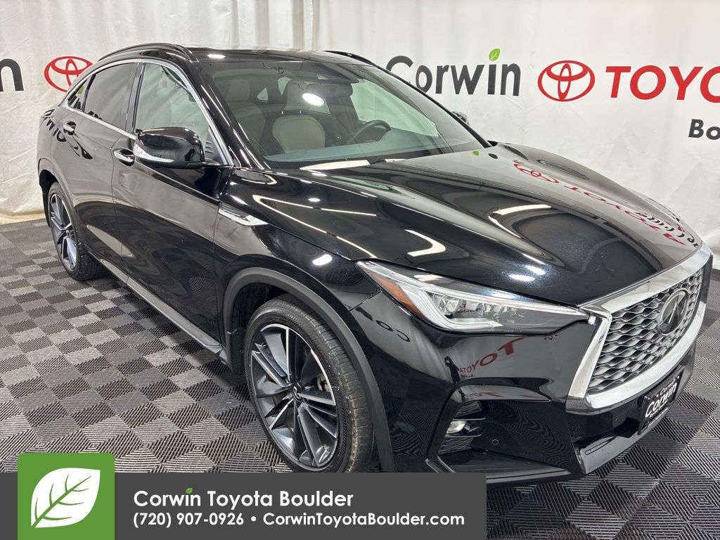 2023 INFINITI QX55 Essential