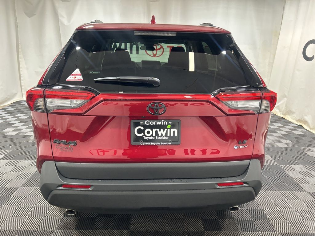 2025 Toyota RAV4 Hybrid LE photo 4