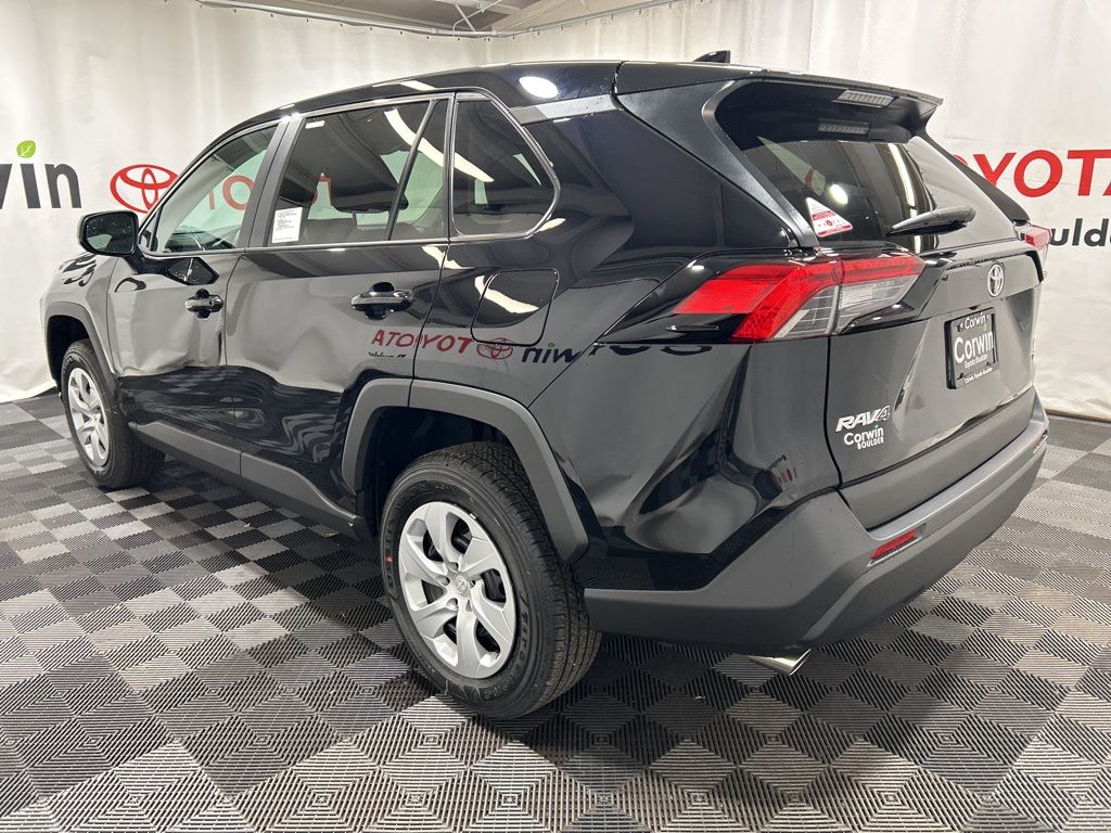 2025 Toyota RAV4 LE photo 3