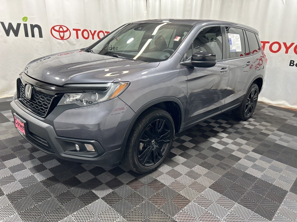 2021 Honda Passport Sport photo 2