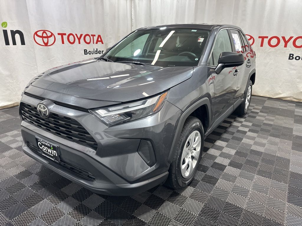 2024 Toyota RAV4 LE photo 3