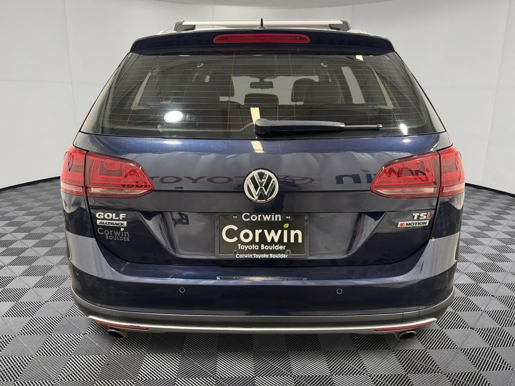 2017 Volkswagen Golf Alltrack 6