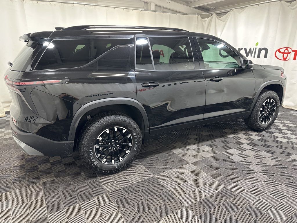 2026 Chevrolet Traverse Z71 photo 2