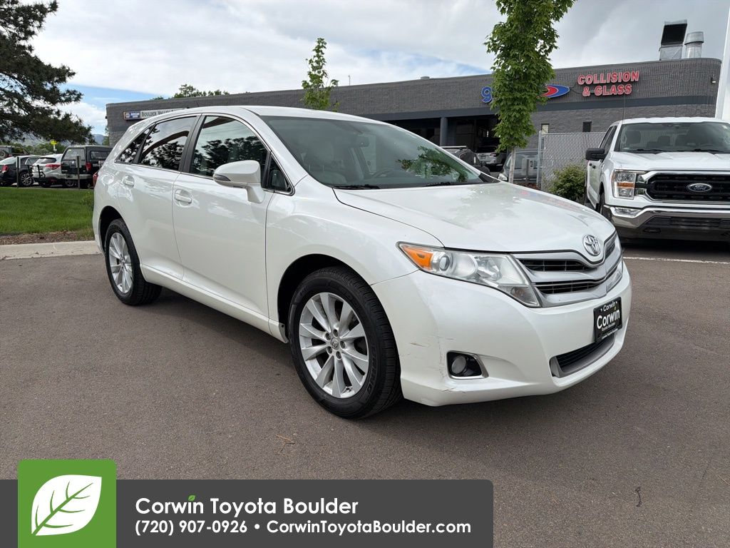 2015 Toyota Venza LE AWD L4's photo