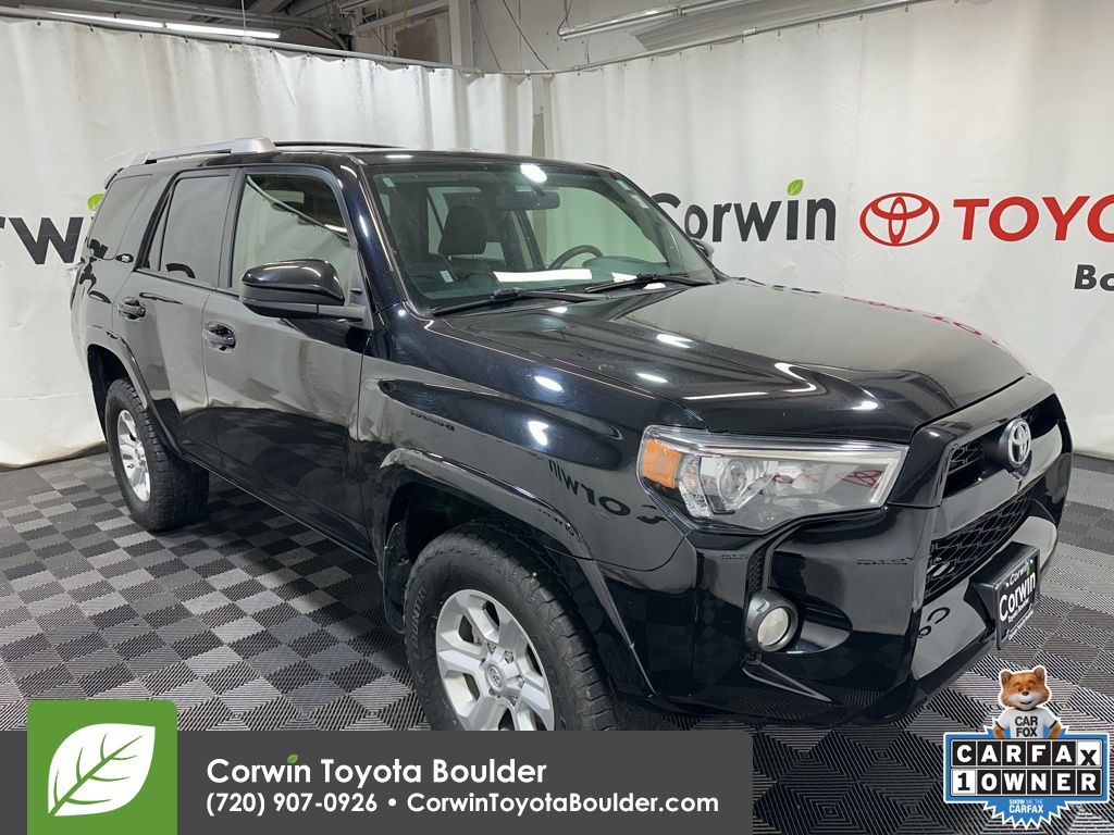 2017 Toyota 4Runner SR5's photo