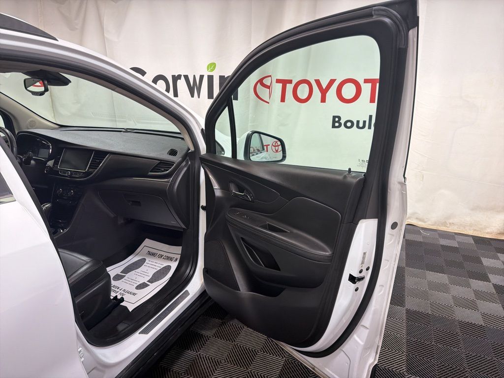 2019 Buick Encore Essence photo 4