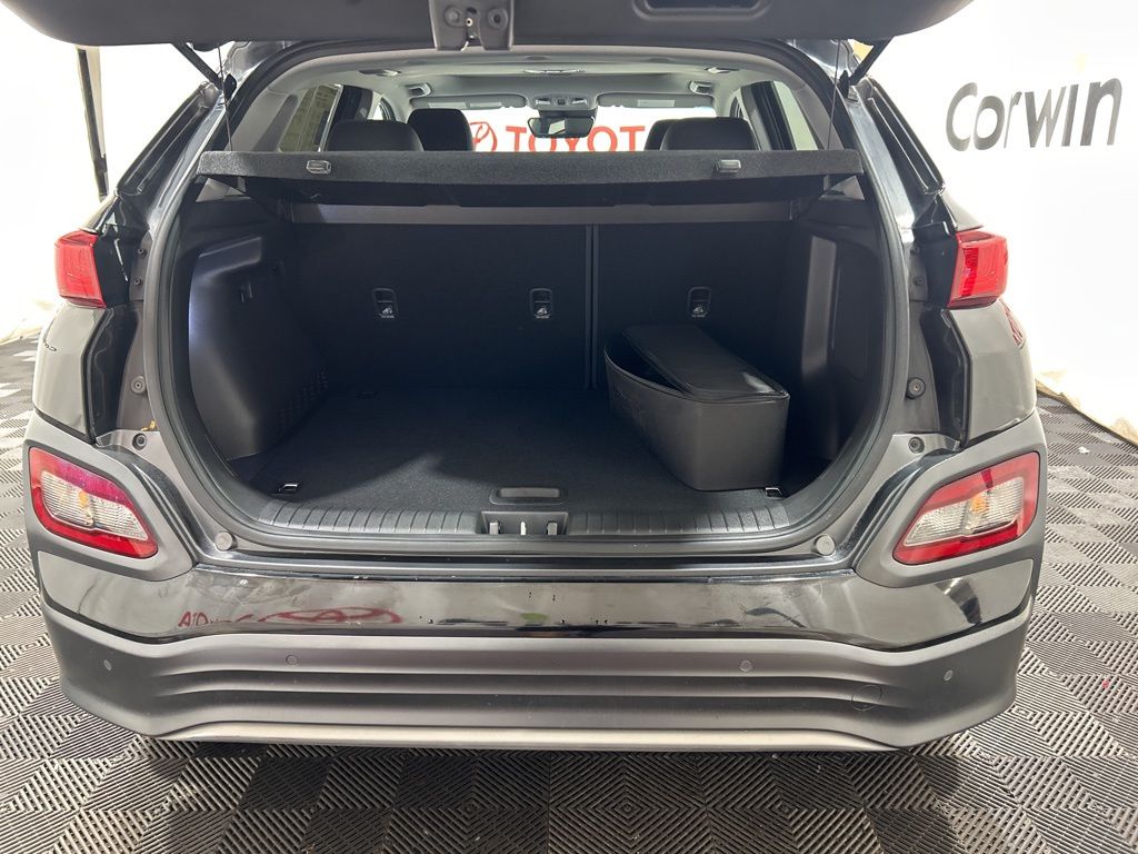 2020 Hyundai Kona EV Ultimate - Photo 17
