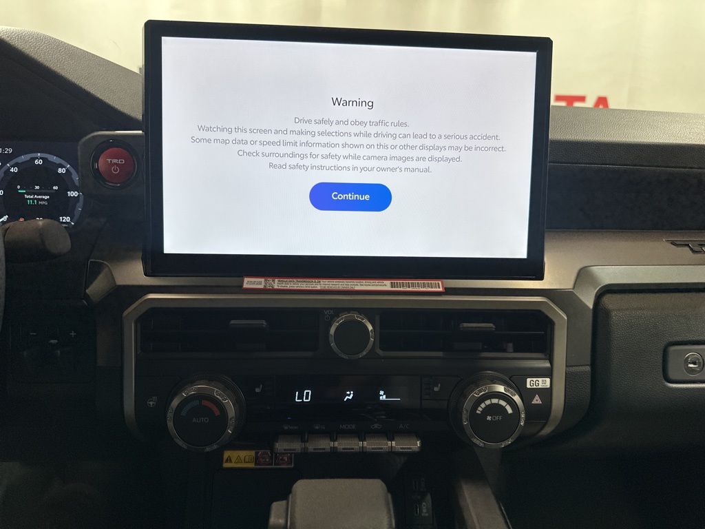 2025 Toyota Tacoma TRD Off Road - Photo 30