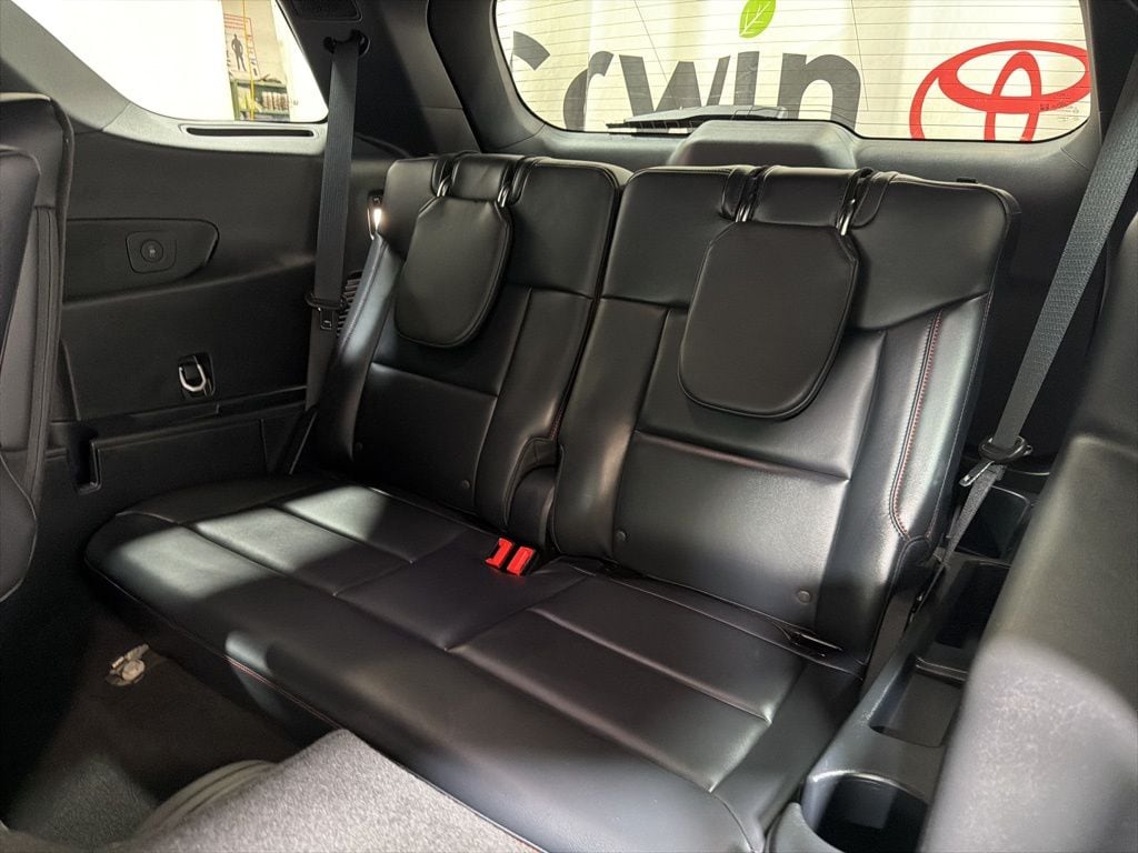 2025 Ford Explorer ST - Photo 22