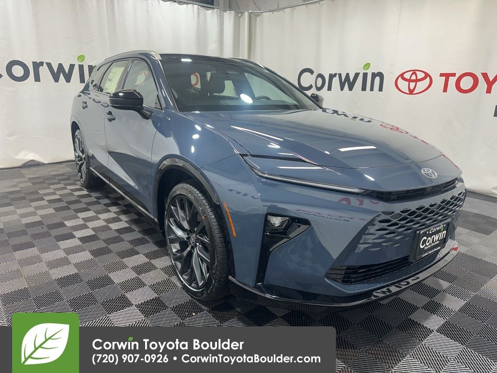 2025 Toyota Crown Signia Limited's photo