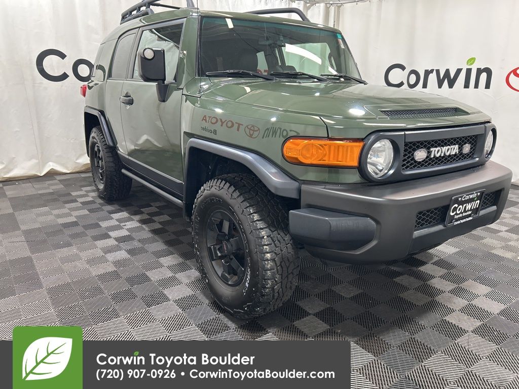 2011 Toyota FJ Cruiser Base photo 2