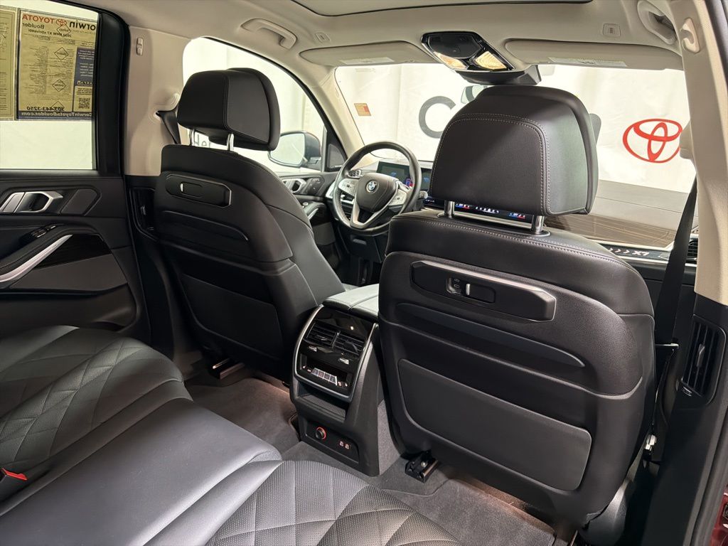 2024 BMW X7 40i - Photo 15