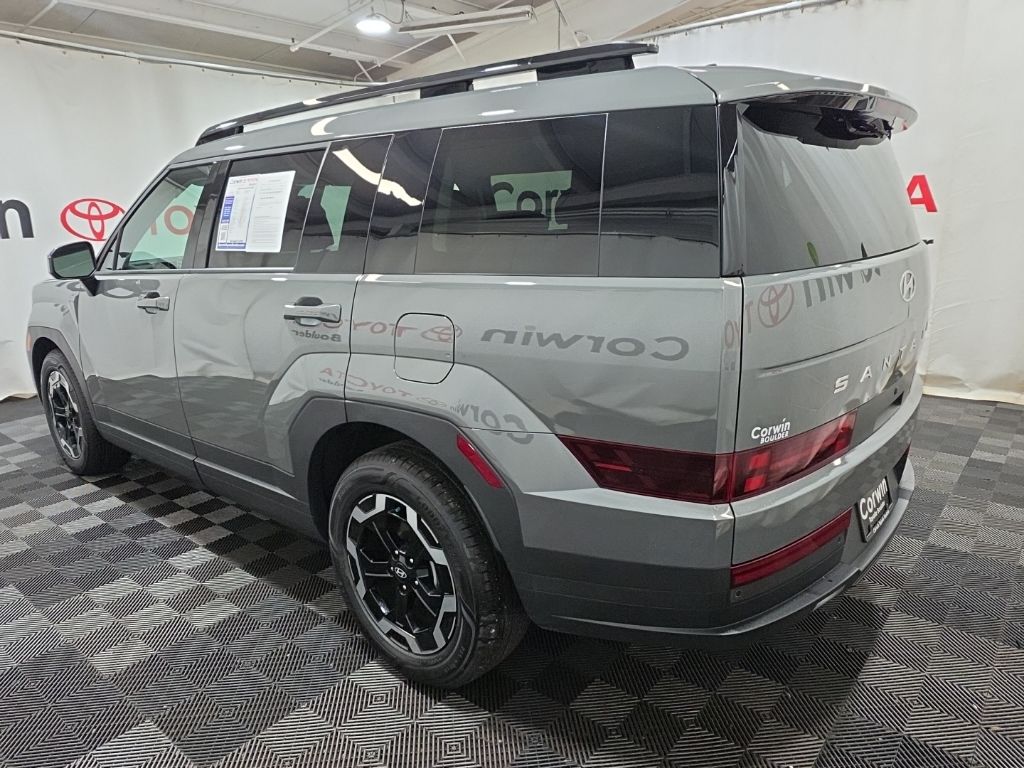2025 Hyundai Santa Fe SEL photo 4