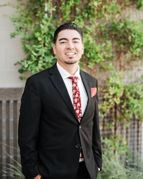 Staff member Rafael Chavez from ID_c03526