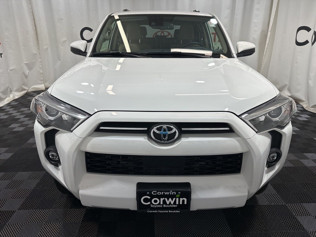 2021 Toyota 4Runner SR5 photo 2