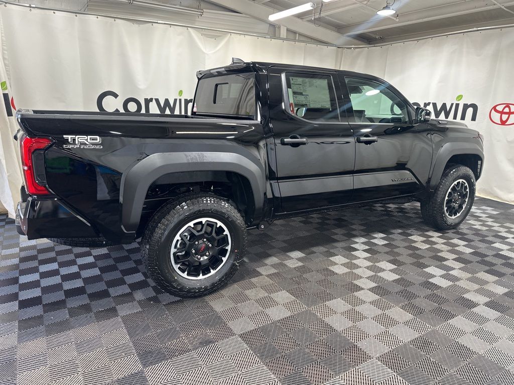 2025 Toyota Tacoma TRD Off Road - Photo 10
