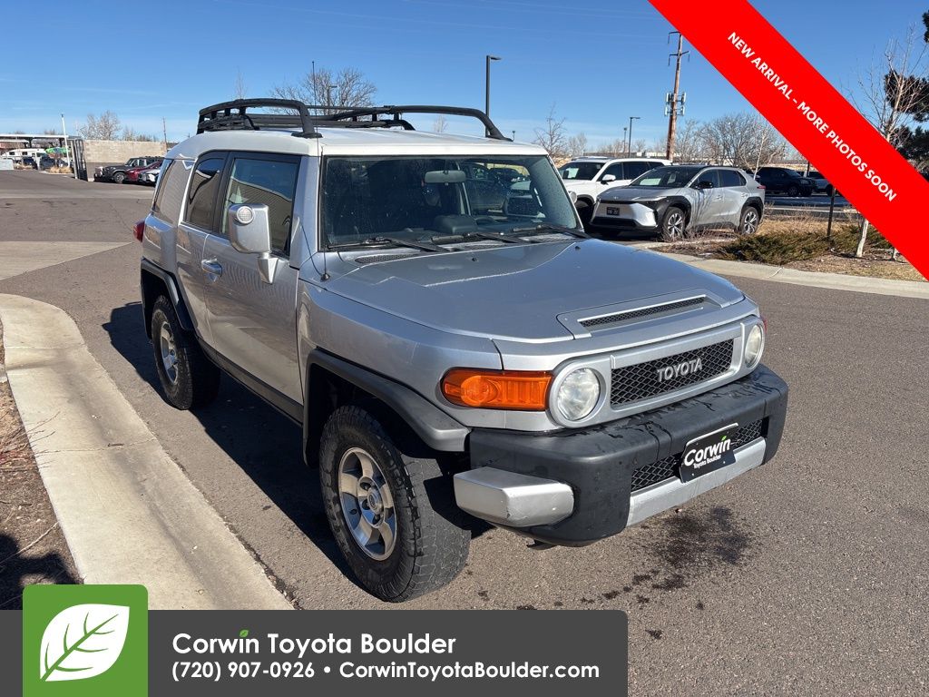 2008 Toyota FJ Cruiser Base's photo