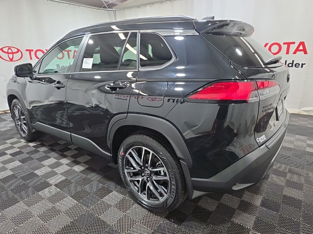 2026 Toyota Corolla Cross XLE photo 3