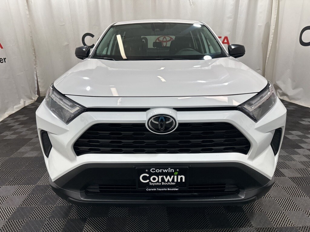 2024 Toyota RAV4 LE photo 2