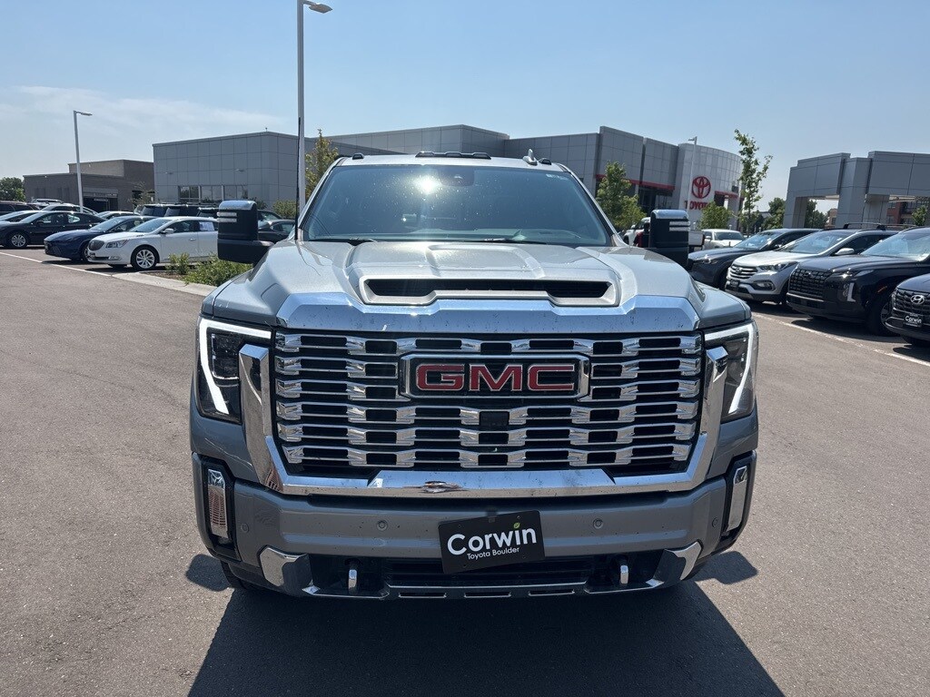 2024 Gmc Sierra 2500 HD Denali photo 2
