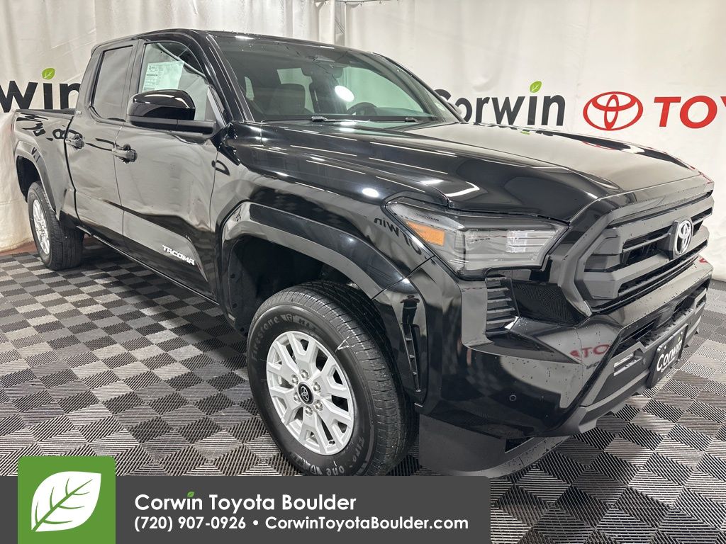 2025 Toyota Tacoma SR5's photo