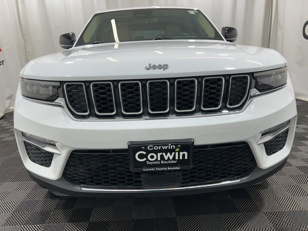 2022 Jeep Grand Cherokee Limited photo 2