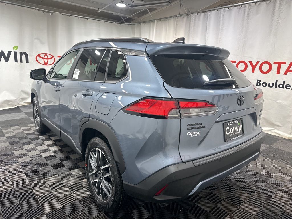 2026 Toyota Corolla Cross XLE photo 4