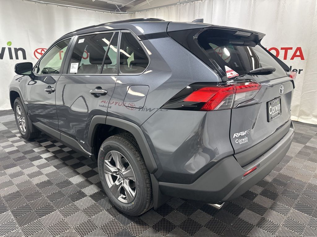 2025 Toyota RAV4 Hybrid LE photo 3