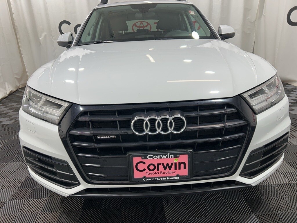 2020 Audi Q5 45 Premium Plus photo 2
