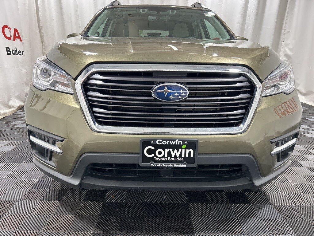 2022 Subaru Ascent Premium photo 2