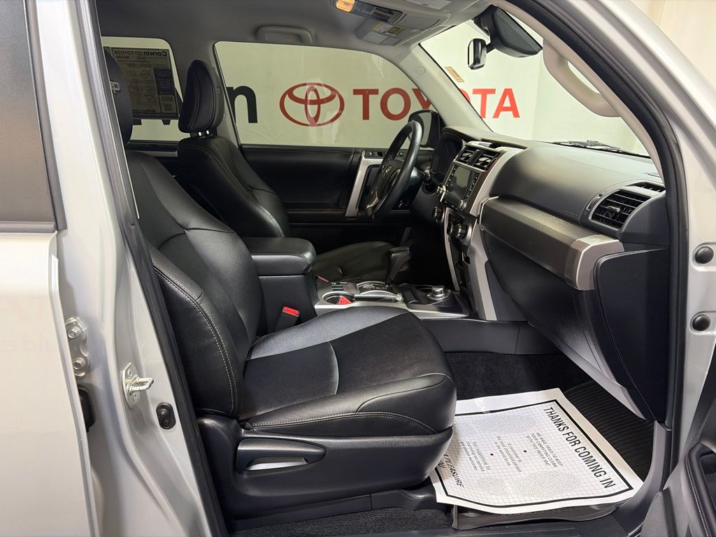 2022 Toyota 4Runner TRD Sport - Photo 11