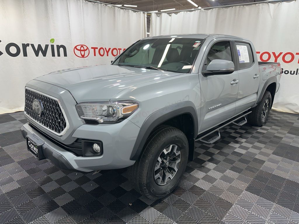 2019 Toyota Tacoma TRD Off-Road photo 3