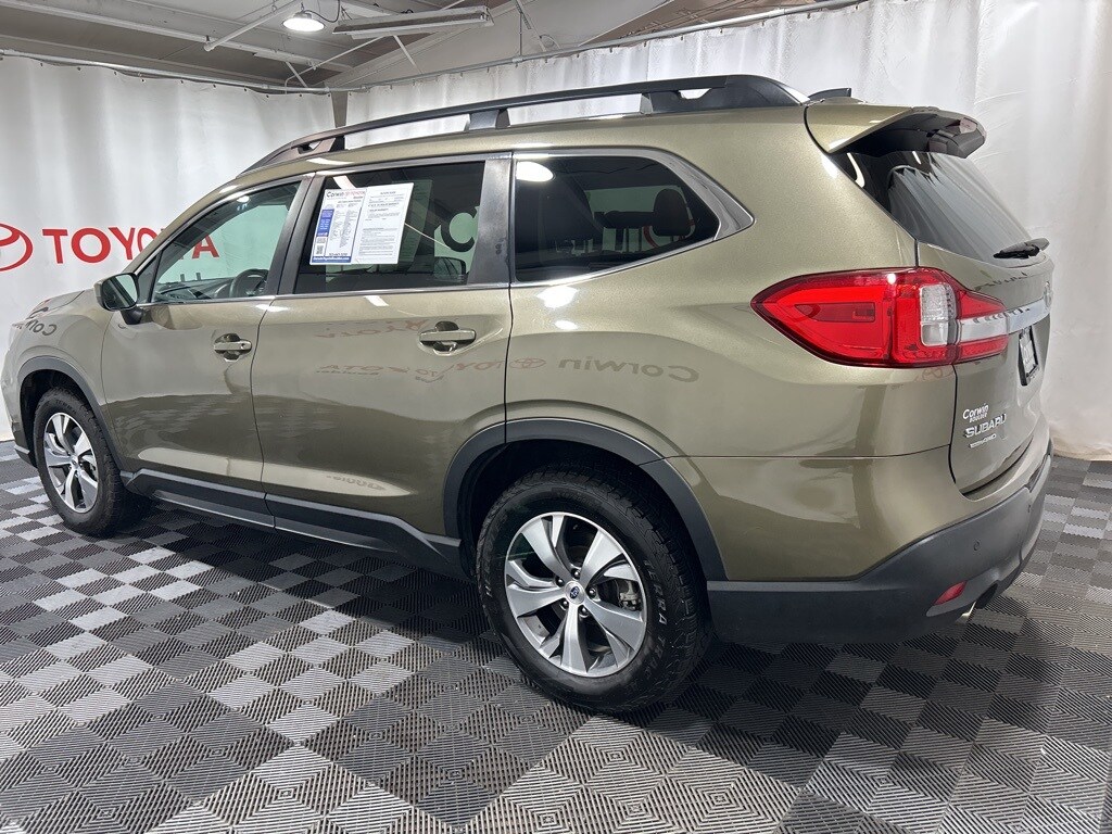 2022 Subaru Ascent Premium photo 4